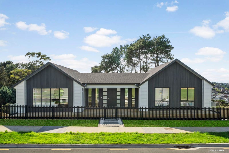 33 Kewa Road, Albany Heights, Auckland - Carousel 1