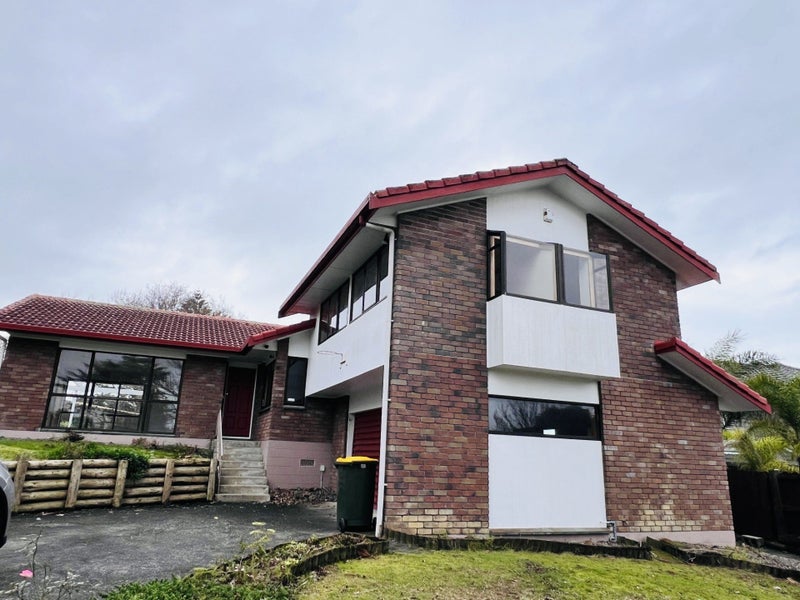 21 Loloma Drive, Half Moon Bay, Auckland - Carousel 2