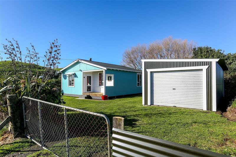 6394 South Road, Opunake - Carousel 2