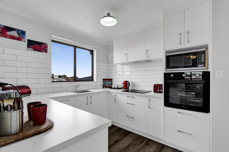 19A Tukapa Street, Westown, New Plymouth - Carousel 2