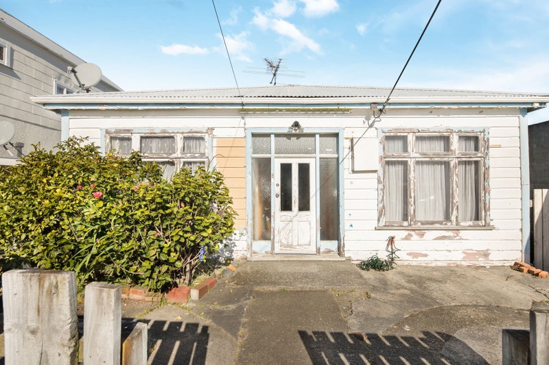 4 Picton Avenue, Newtown, Wellington - Carousel 1