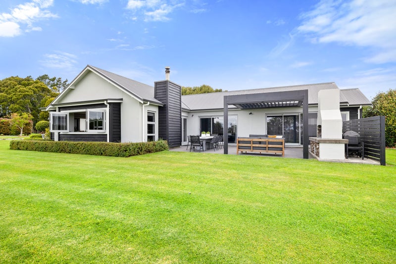 553 Mangorei Road, Burgess Park, New Plymouth - Carousel 1