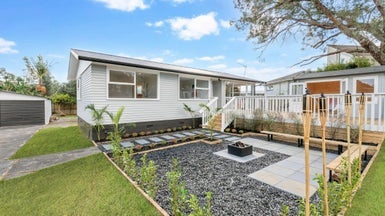 29 Lindis Place, Mangere Bridge, Auckland - Carousel 1