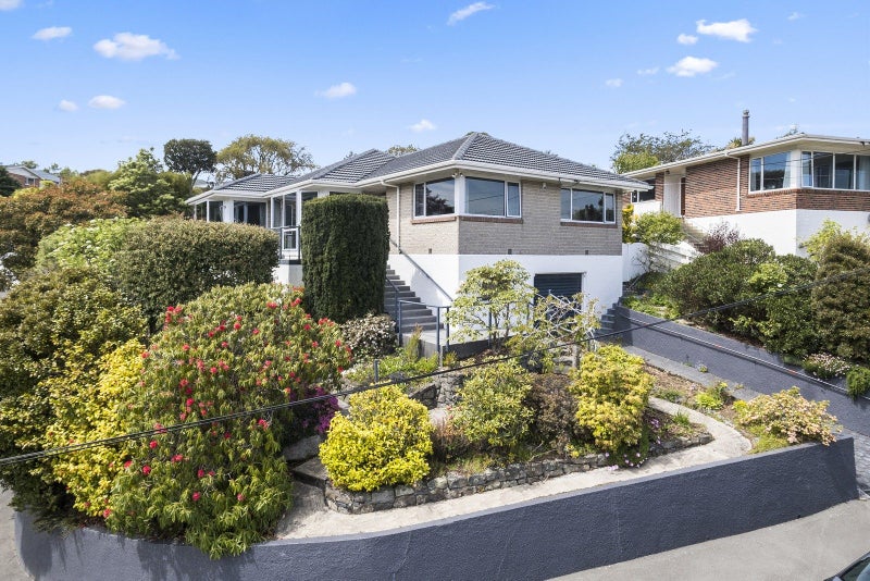 8 Jason Street, Helensburgh, Dunedin - Carousel 1