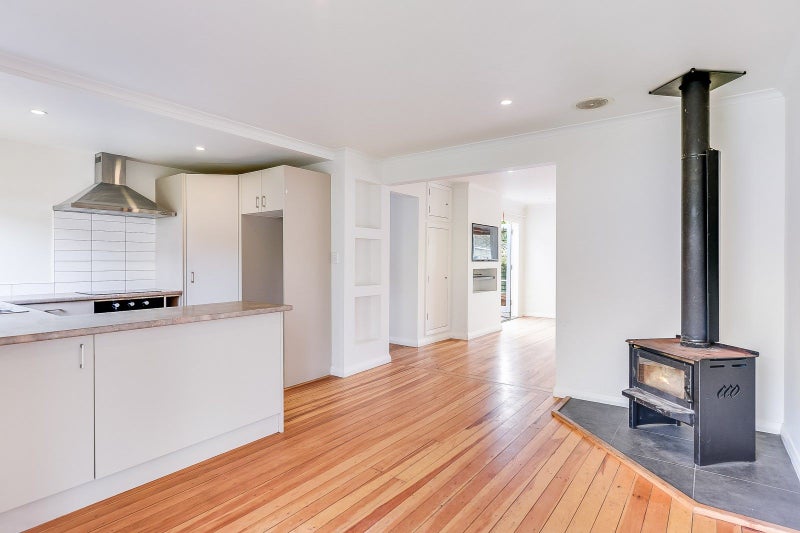 20 Kiwi Avenue, Forest Lake, Hamilton - Carousel 2