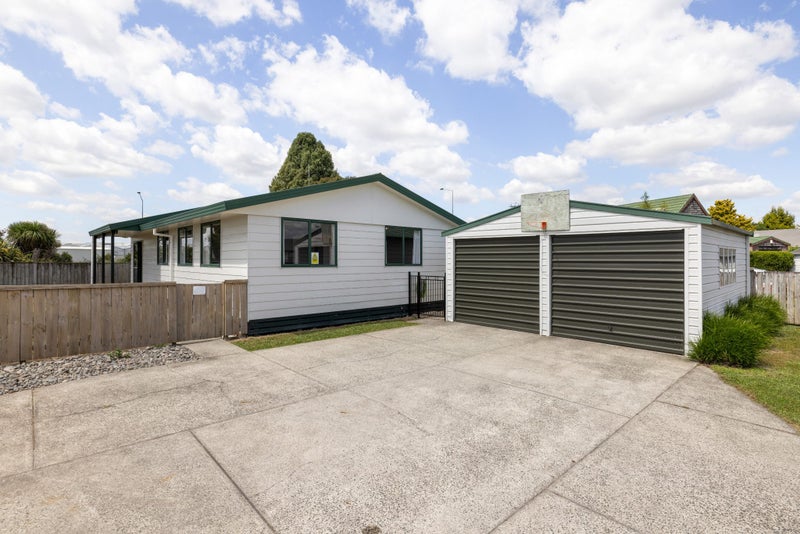 16 Myrlene Place, Nawton, Hamilton - Carousel 17