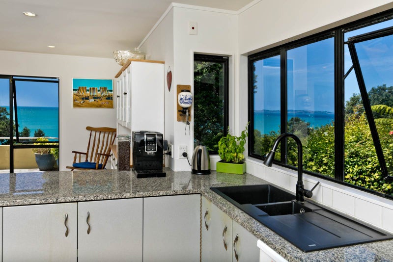 1/45 Ocean View Road, Hatfields Beach, Orewa - Carousel 2