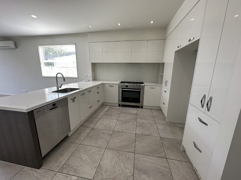 37 Tihi Street, Stonefields, Auckland - Carousel 2