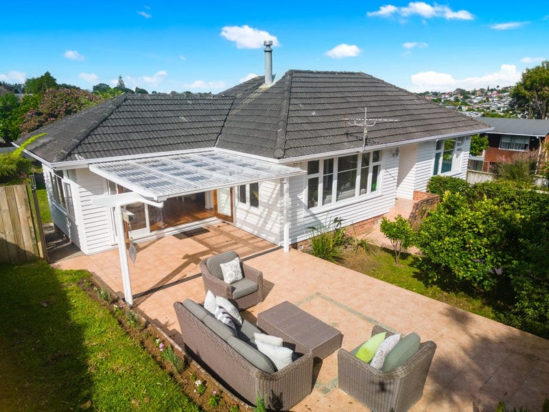 3A WARREN AVE, Three Kings, Auckland - Carousel 31