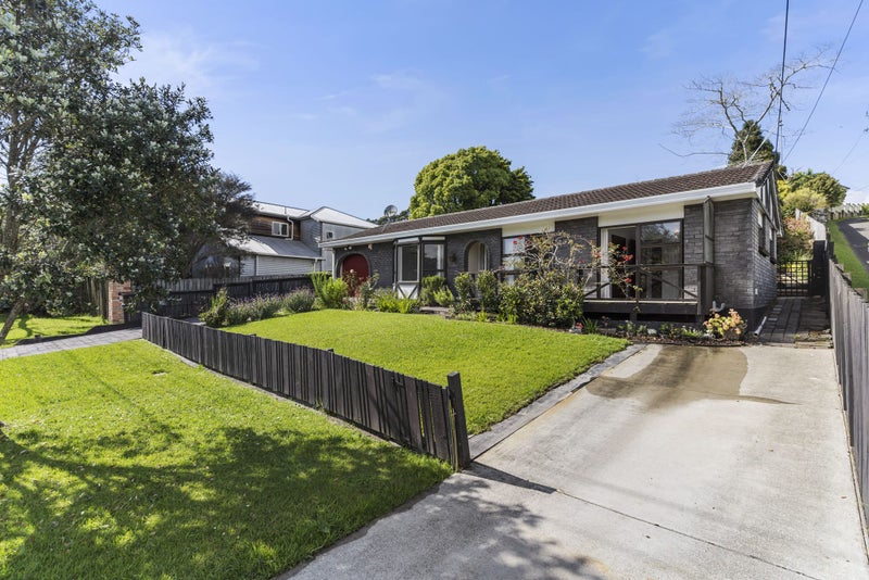 10A Otanerua Road, Hatfields Beach, Orewa - Carousel 1