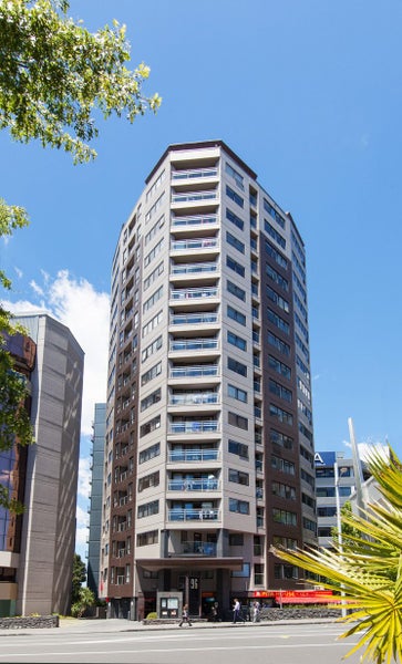 904/96 Symonds Street, Grafton, Auckland - Carousel 1