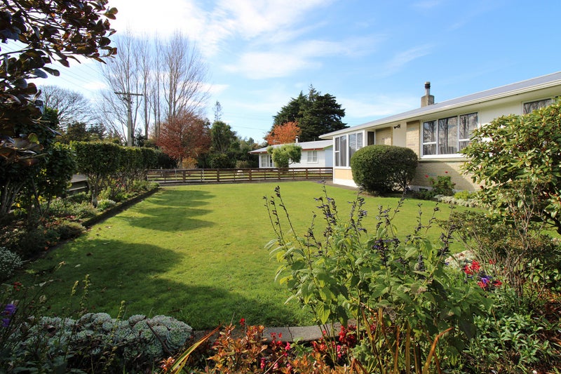 4 Hughan Place, Carterton - Carousel 2
