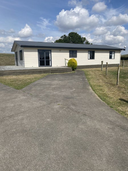 215 Tiki Road, Kihikihi, Te Awamutu - Carousel 1