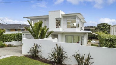 16 Folkestone Street, Murrays Bay, Auckland - Carousel 1