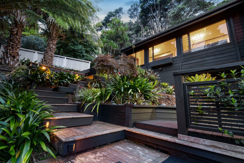 27 Scenic Drive, Titirangi, Auckland - Carousel 2