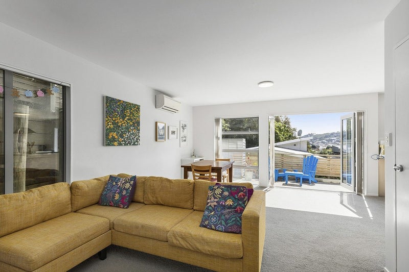 24A Kellsmere Crescent, Island Bay, Wellington - Carousel 2