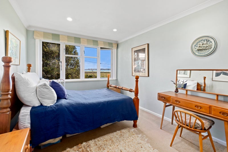 24 Philomel Crescent, Bayswater, Auckland - Carousel 15