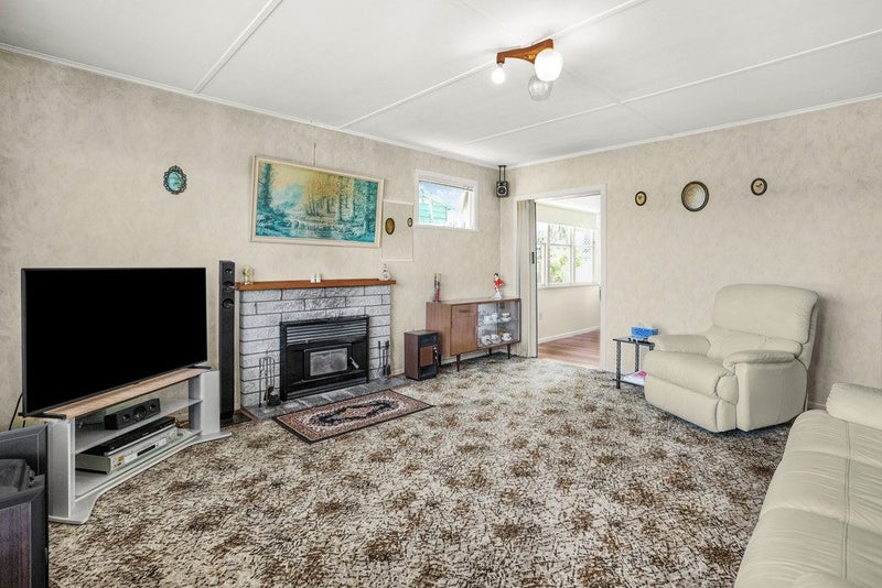 20 Lynda Avenue, Paparangi, Wellington - Carousel 2