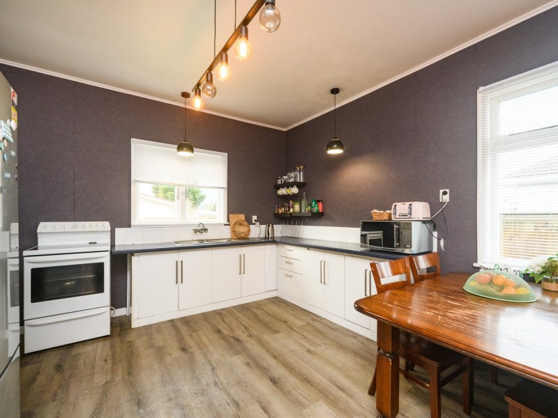 65 Botanical Road, Takaro, Palmerston North - Carousel 2