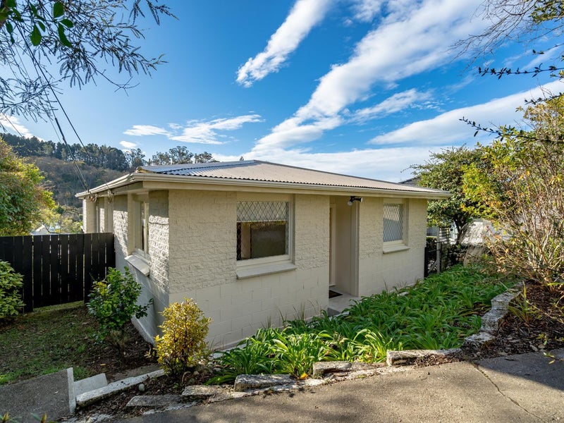 94 Brockville Road, Glenross, Dunedin - Carousel 1