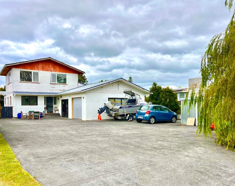 473 Glenfield Road, Glenfield, Auckland - Carousel 1