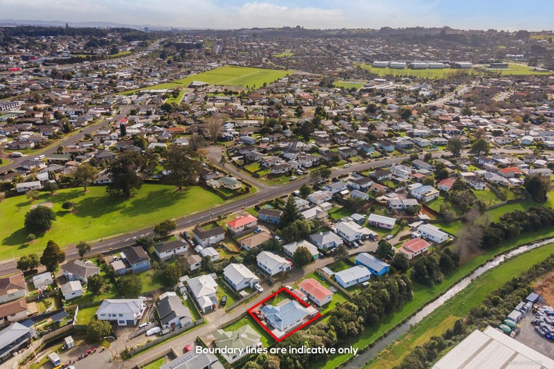 1/18 Eulogy Place, Randwick Park, Auckland - Carousel 19