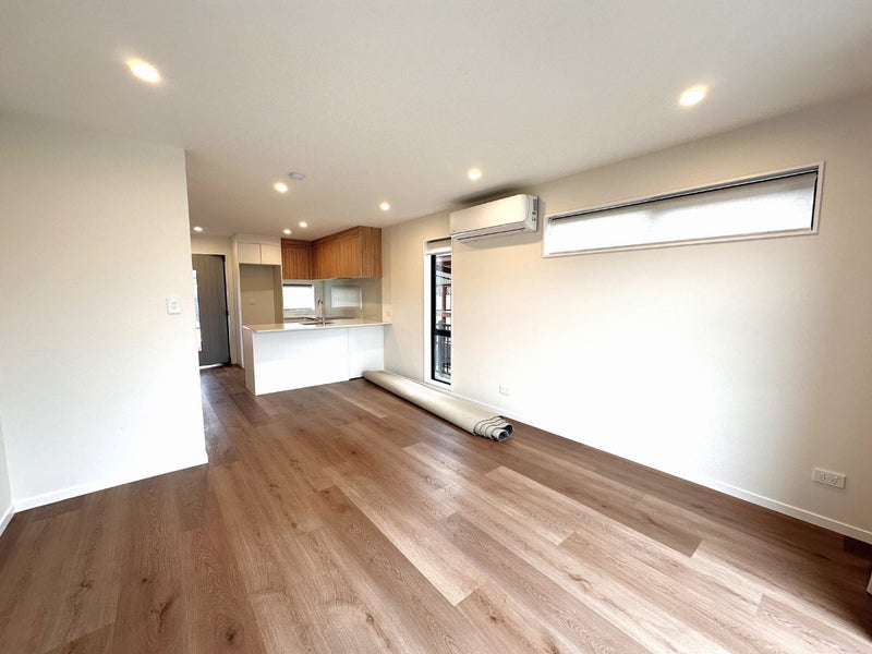 321 Glengarry Road, Glen Eden, Auckland - Carousel 2