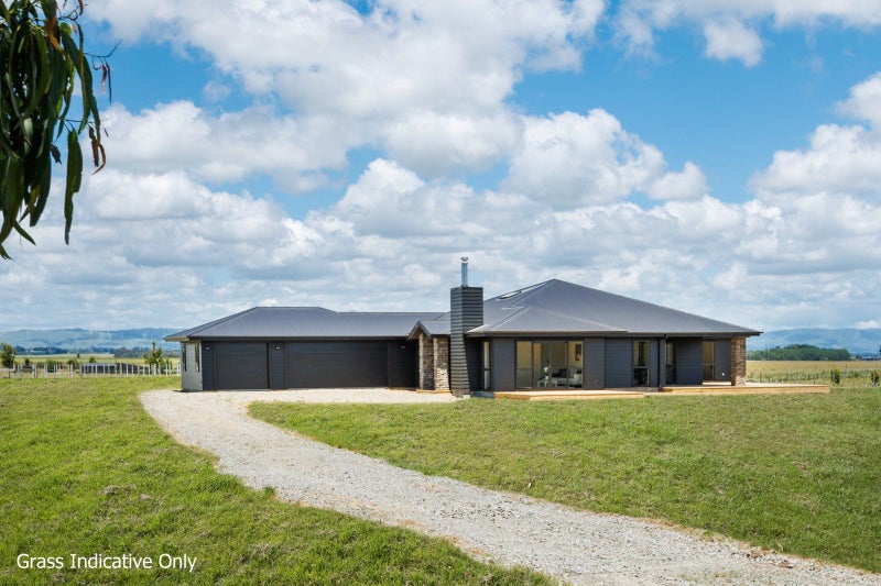 167 Spur Road West, Colyton, Feilding - Carousel 1