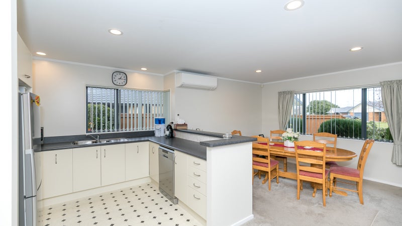 2 Arundel Place, Nawton, Hamilton - Carousel 2