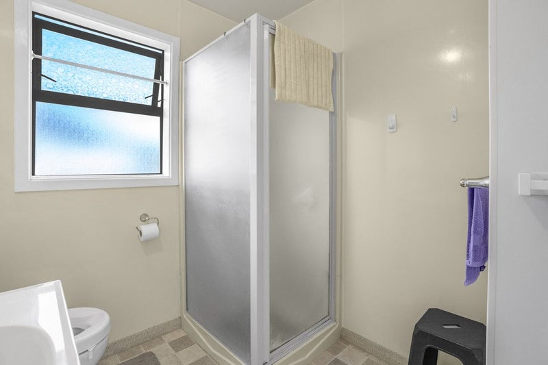 38 Westminster Road, Wainuiomata, Lower Hutt - Carousel 19