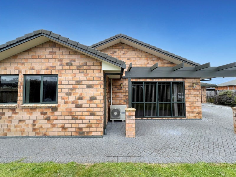 13 Belgrave Court, Huntington, Hamilton - Carousel 2