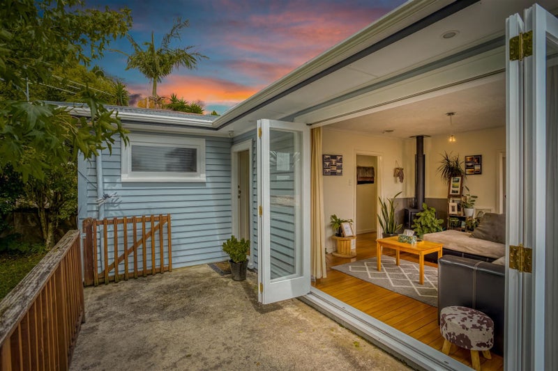 1/195 Metcalfe Road, Ranui, Auckland - Carousel 1