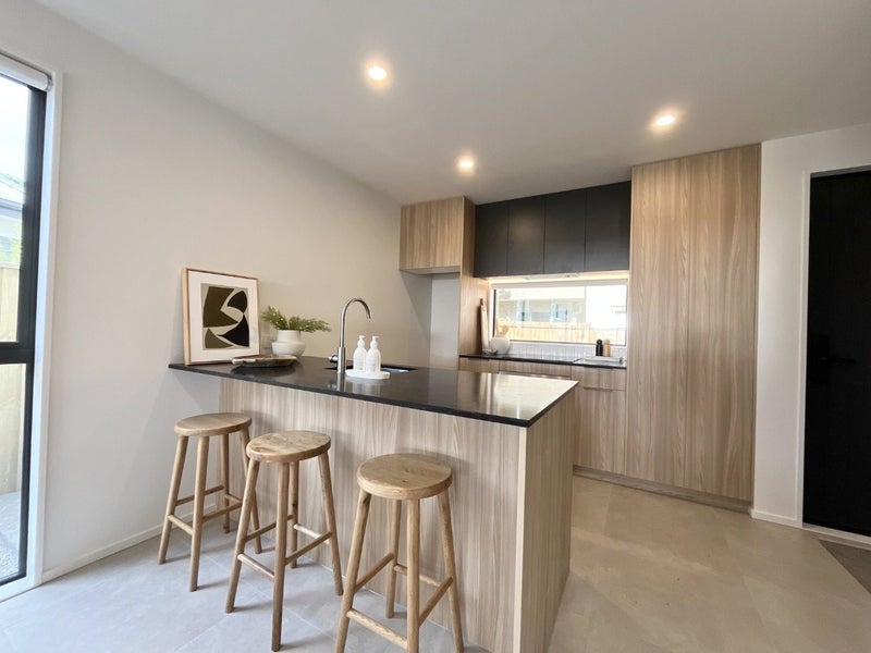 8/200 Lyttelton Street, Spreydon, Christchurch - Carousel 2
