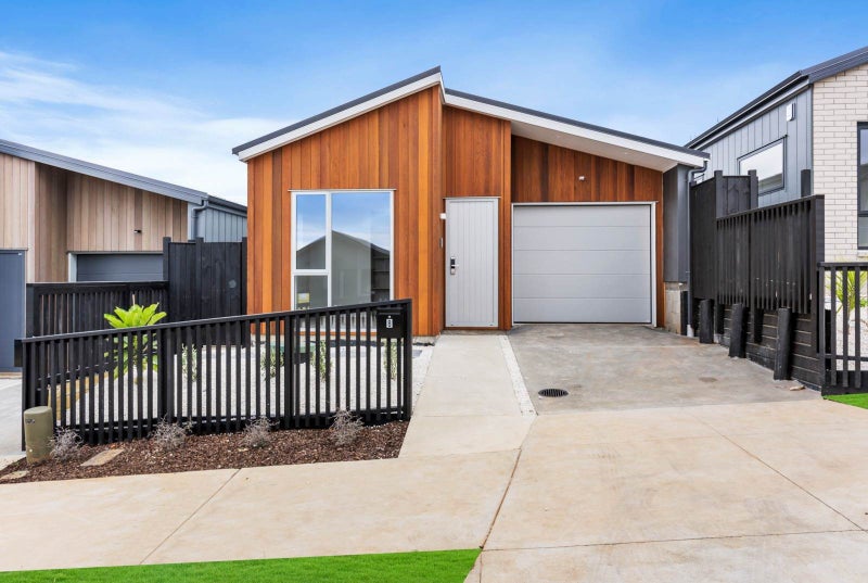 8 Aituaa Road, Pukekohe, Pukekohe - Carousel 1