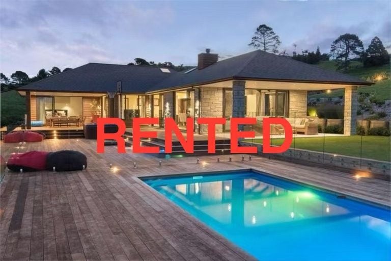 38 Donaldson Drive, Albany - Carousel 1