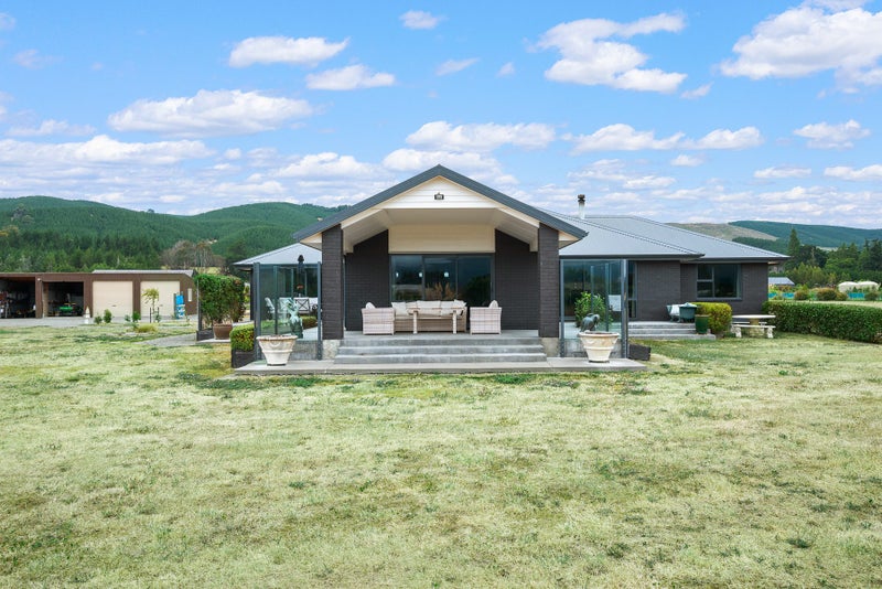 2609 State Highway 63, Blenheim - Carousel 1