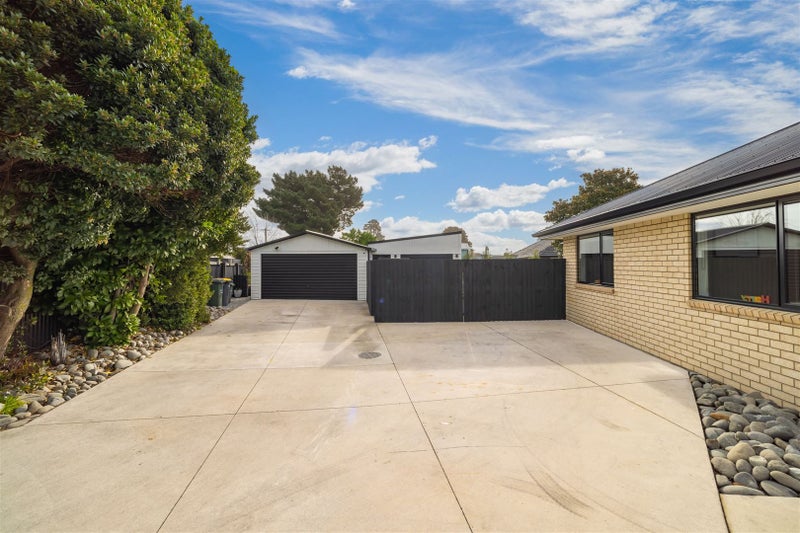 409 Breezes Road, Aranui, Christchurch - Carousel 21