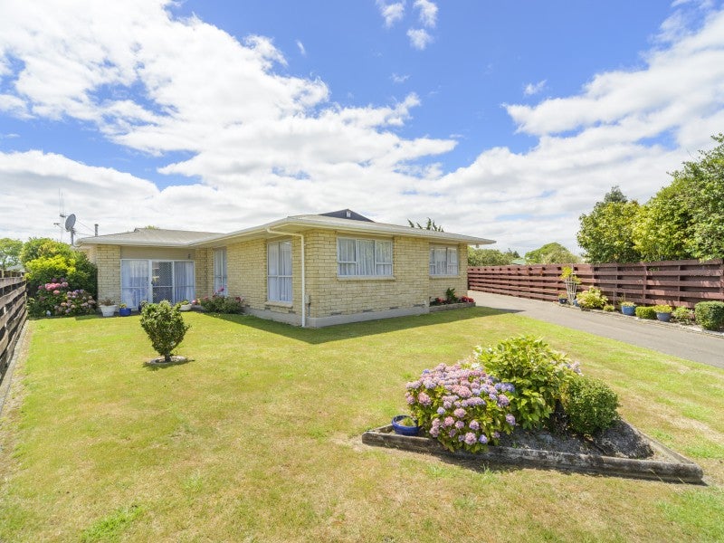 4 Christian Place, Awapuni, Palmerston North - Carousel 23