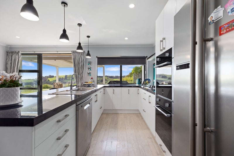 32 Riddington Rise, Ohauiti, Tauranga - Carousel 2