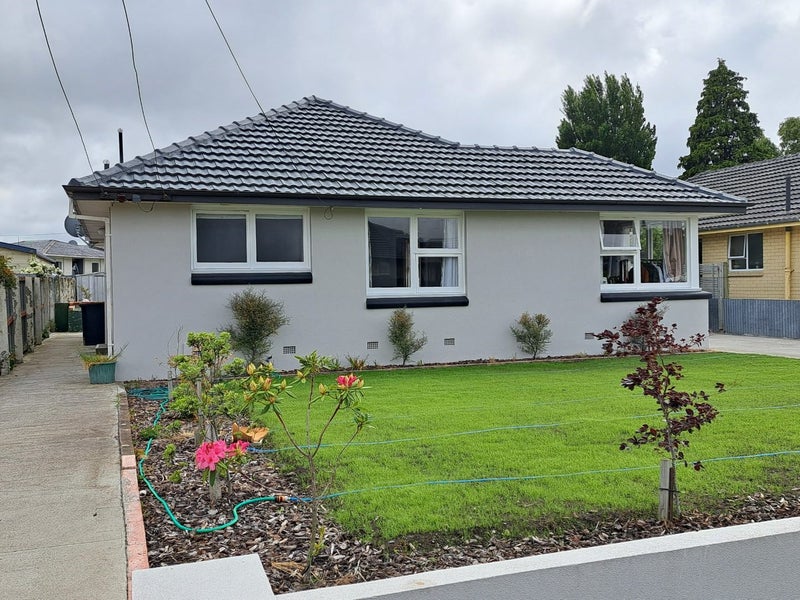 76 Vancouver Crescent, Wainoni, Christchurch - Carousel 2