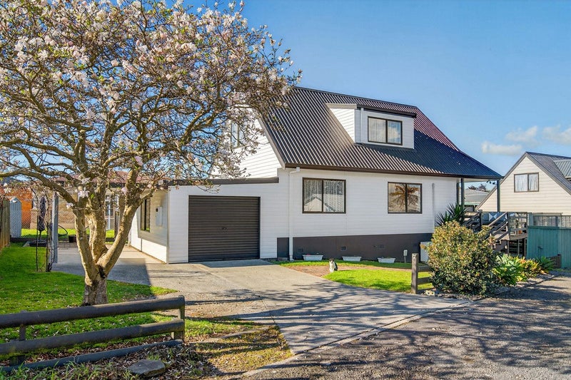 4/7 Greenpark Way, Greerton, Tauranga - Carousel 1