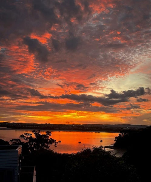 2/87 Island Bay Road, Beach Haven, Auckland - Carousel 1