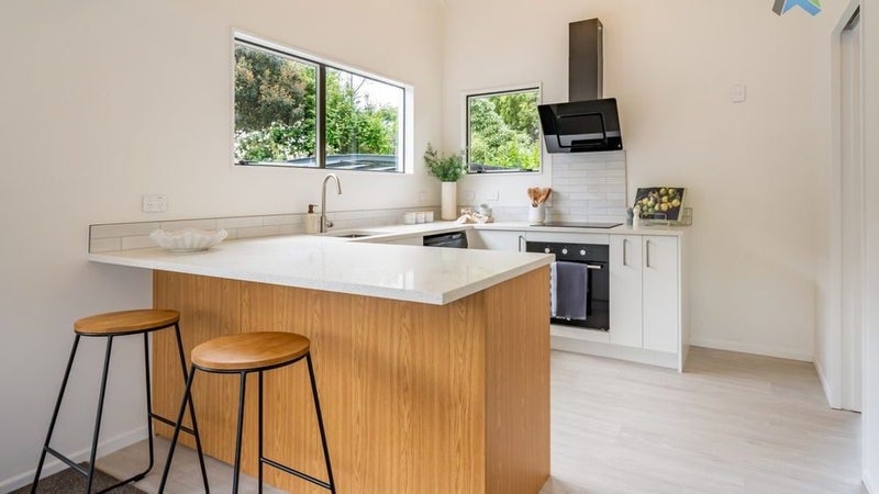 46 Weka Street, Miramar, Wellington - Carousel 1