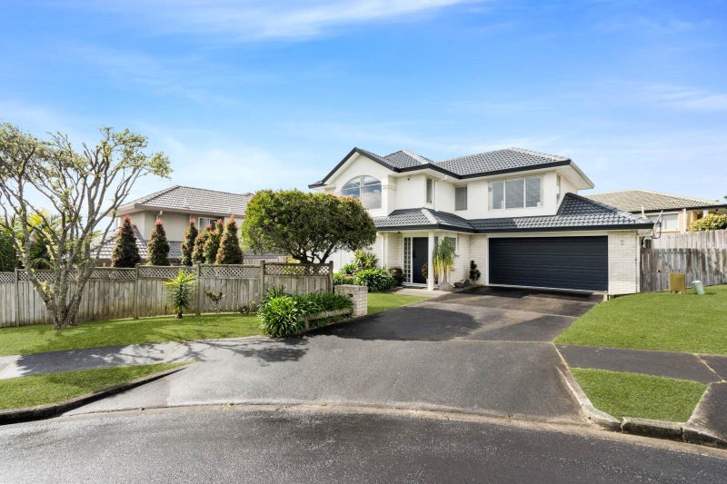 2 Alf Pl, Somerville, Manukau - Carousel 2