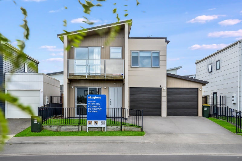 57 Tennille Street, Flagstaff, Hamilton - Carousel 1