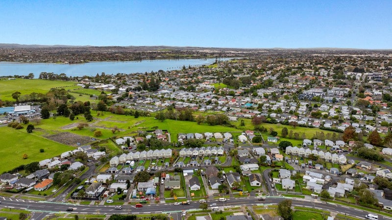 154 Taniwha Street, Glen Innes, Auckland - Carousel 31