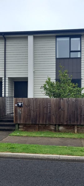 17 Discovery Place, Marfell, New Plymouth - Carousel 1