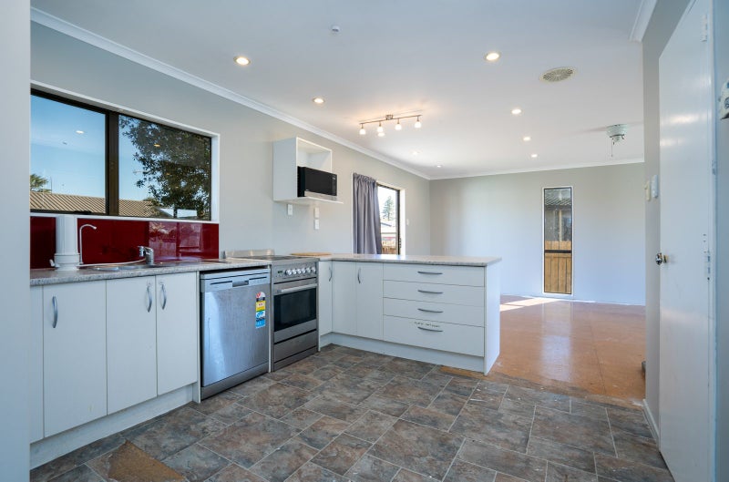 53 Goldsmith Street, Leamington, Cambridge - Carousel 2