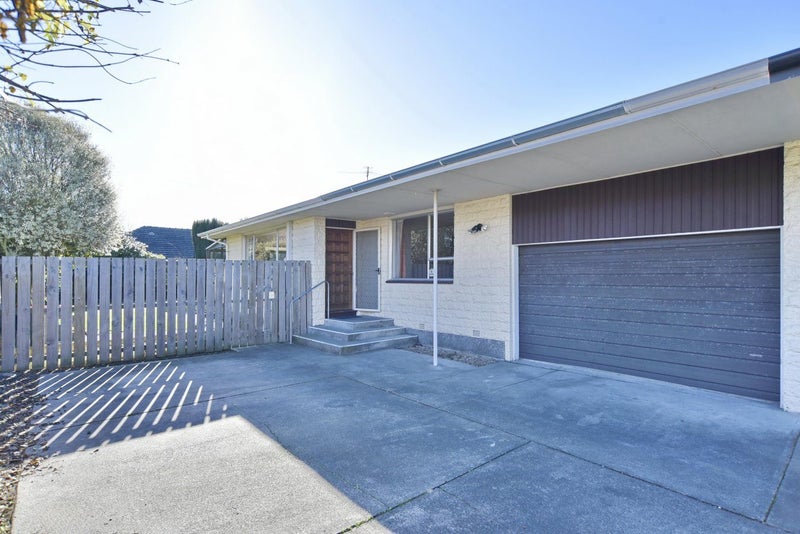 2/28 Strathfield Avenue, Dallington, Christchurch - Carousel 1