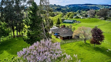 1248 Moonshine Road, Judgeford - Carousel 1